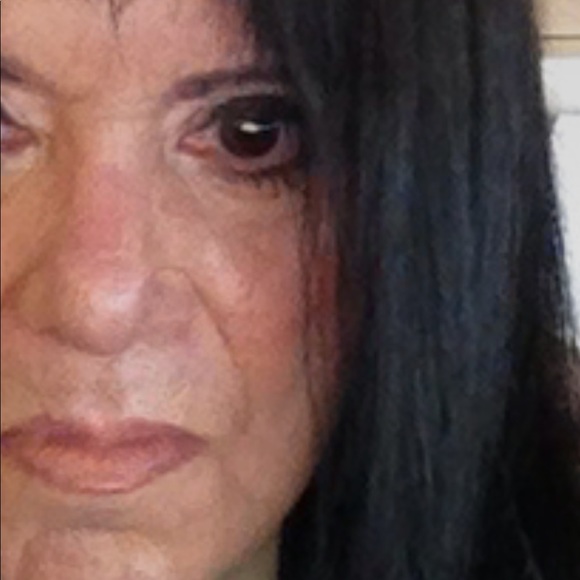 Meet your Posher, Carole - Picture 1 of 1